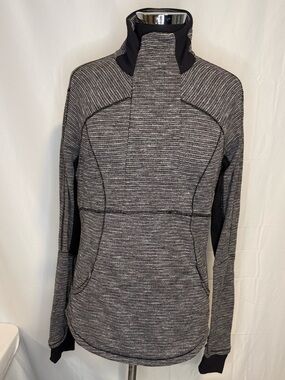 Lululemon Heathered Funnel Neck Pullover Size 10